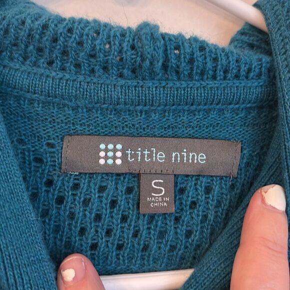 Title Nine Women’s long knit merino alpaca blend teal hooded sweater size small - Picture 5 of 9